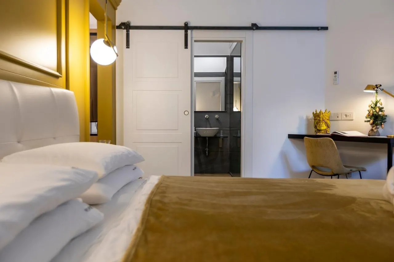 Guest house Vespri Luxury Rooms & Suites Palermo Italy